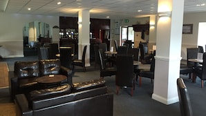 Bar (on property) - Abbey Hotel & Conference Centre (Sheerness)