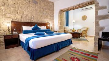 Phòng đôi Tiêu chuẩn | Minibar với thức uống miễn phí, két bảo mật tại phòng, bàn