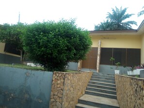Property grounds - Zito Guest Inn (Akosombo)