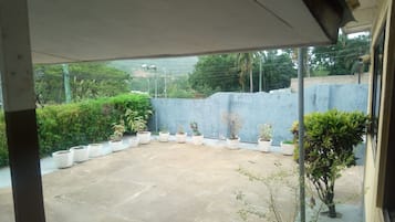 Khuôn viên nơi lưu trú