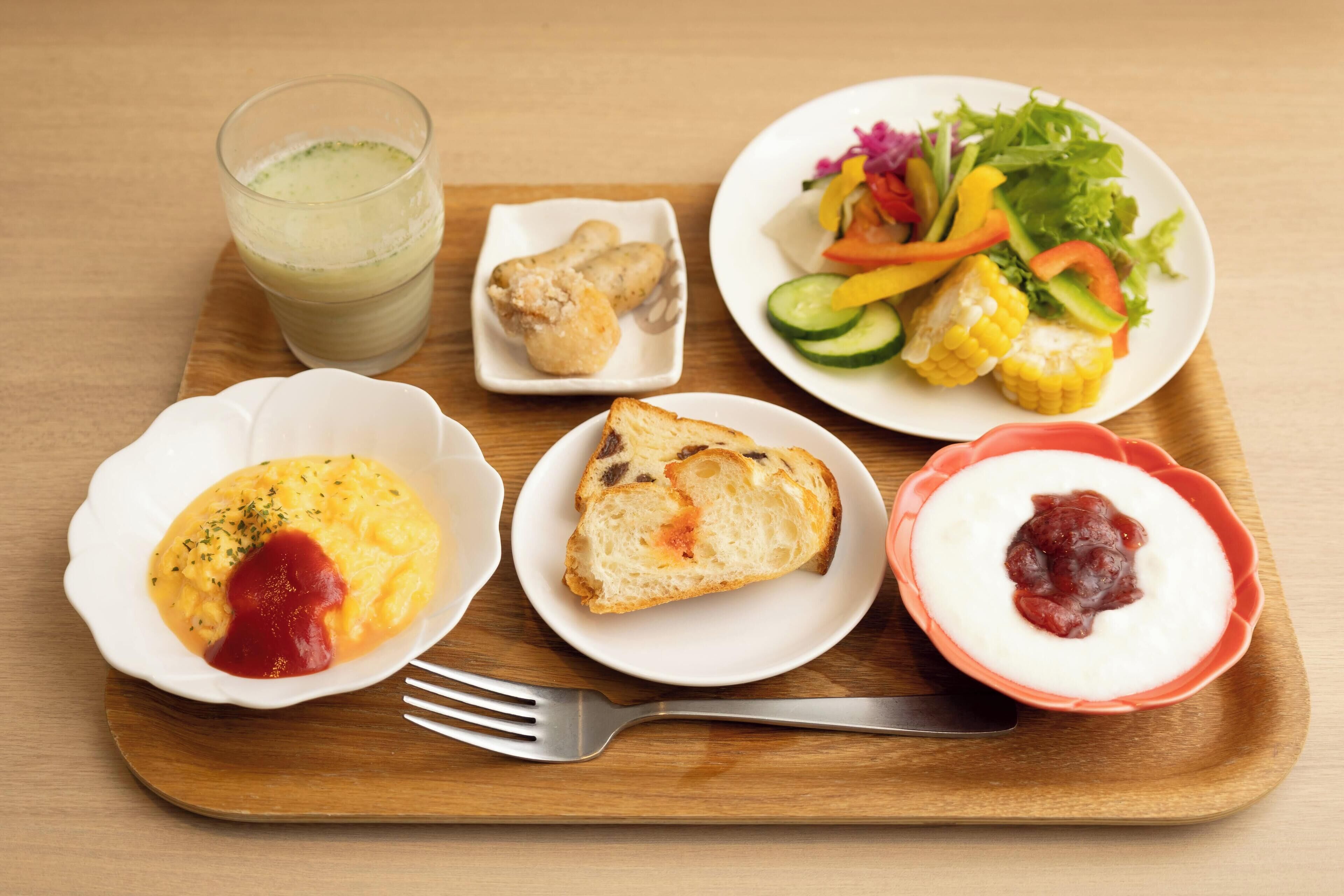 daily buffet breakfast (jpy 1600 per person)