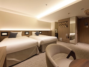 Deluxe Twin Room, 2 Bedrooms | In-room safe, desk, free WiFi - SHIZUTETSU HOTEL PREZIO Hakata-Ekimae (Fukuoka)