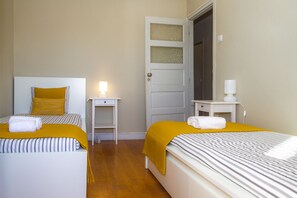 Apartment, 3 Bedrooms | 3 bedrooms, iron/ironing board, cribs/infant beds, free WiFi