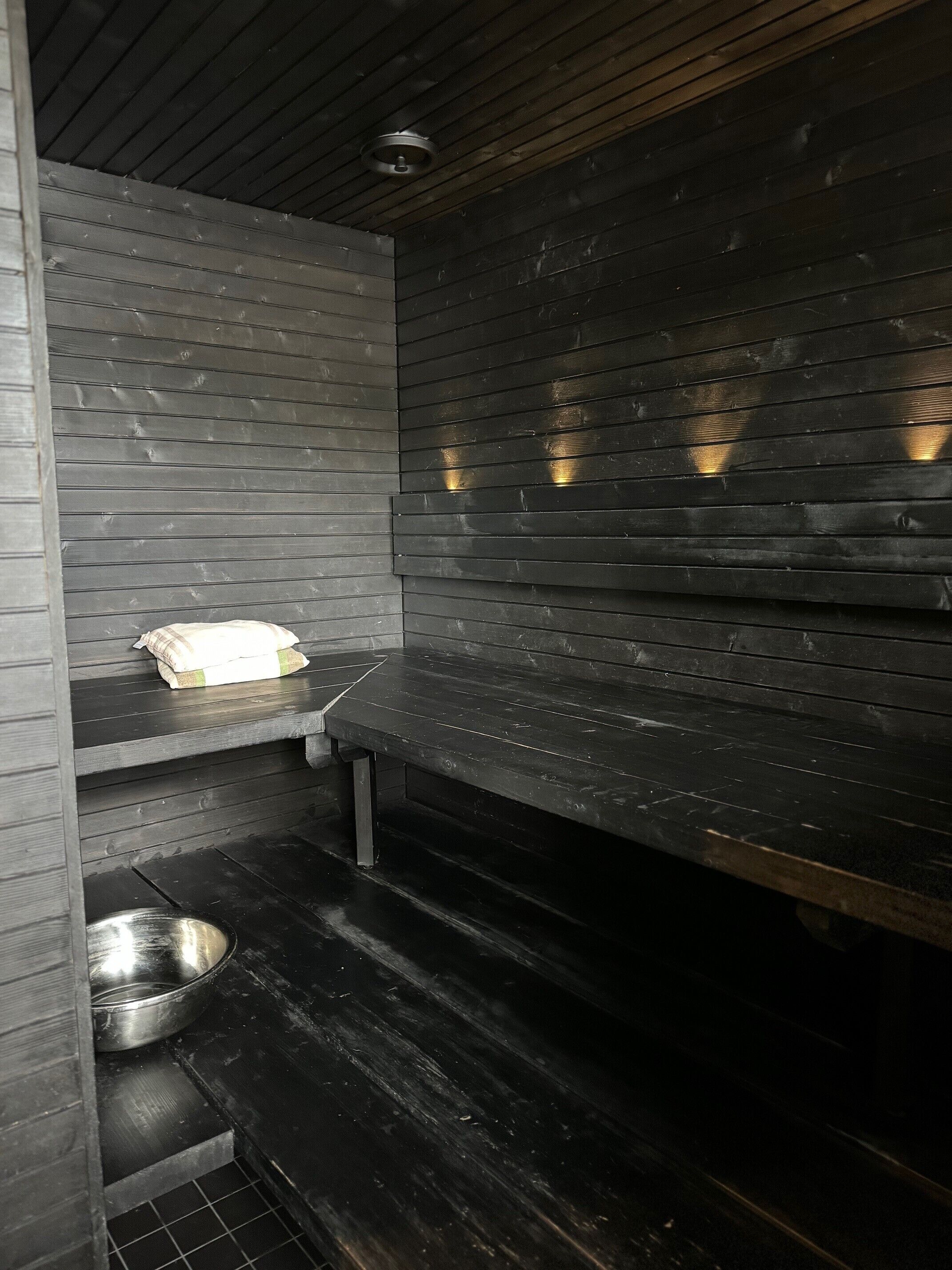 cottage | bathroom | shower, free toiletries, hair dryer, bidet