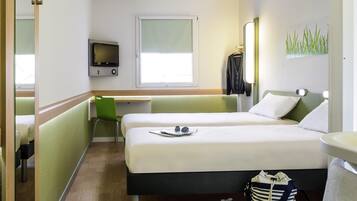 Habitación estándar, 1 cama matrimonial | Insonorización, wifi gratis y ropa de cama