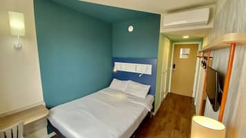 Standard Room, 1 Katil Kelamin (Double) | Kalis bunyi, Wi-fi percuma, cadar katil