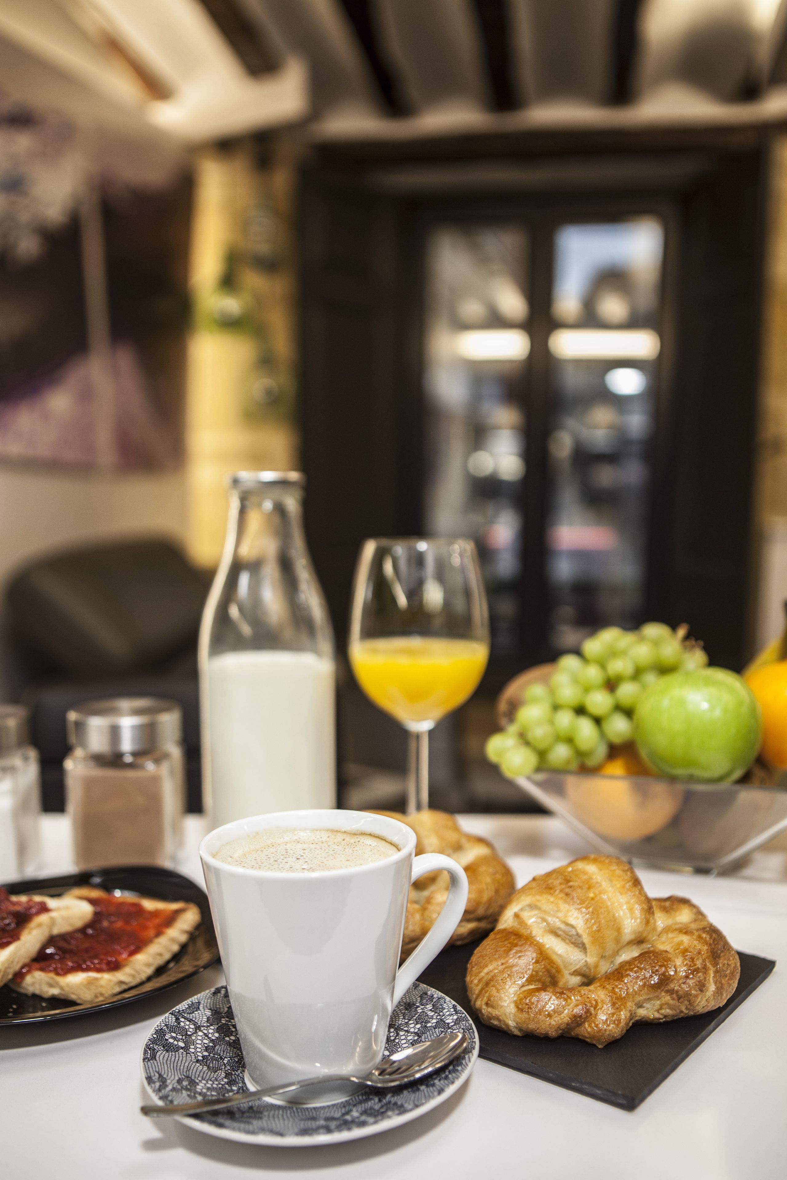 daily self-service breakfast (eur 14 per person)