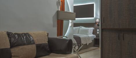 スタンダード ルーム 暖炉 | 防音設備、ベビーベッド (無料)、WiFi (無料)、ベッドシーツ