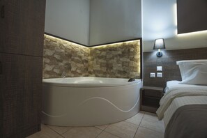 Deluxe-Doppelzimmer (with spa bath)