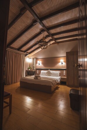 غرفة مزدوجة عادية | تجهيزات عازلة للصوت وأسرّة أطفال/رضّع (مجانًا) وواي فاي مجانًا