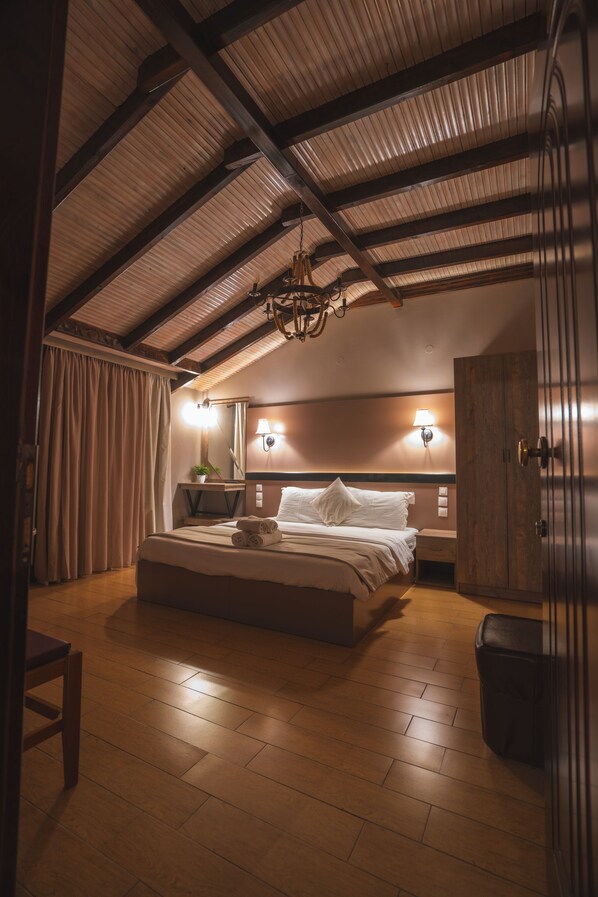 Standard Double Room | Soundproofing, free WiFi, bed sheets