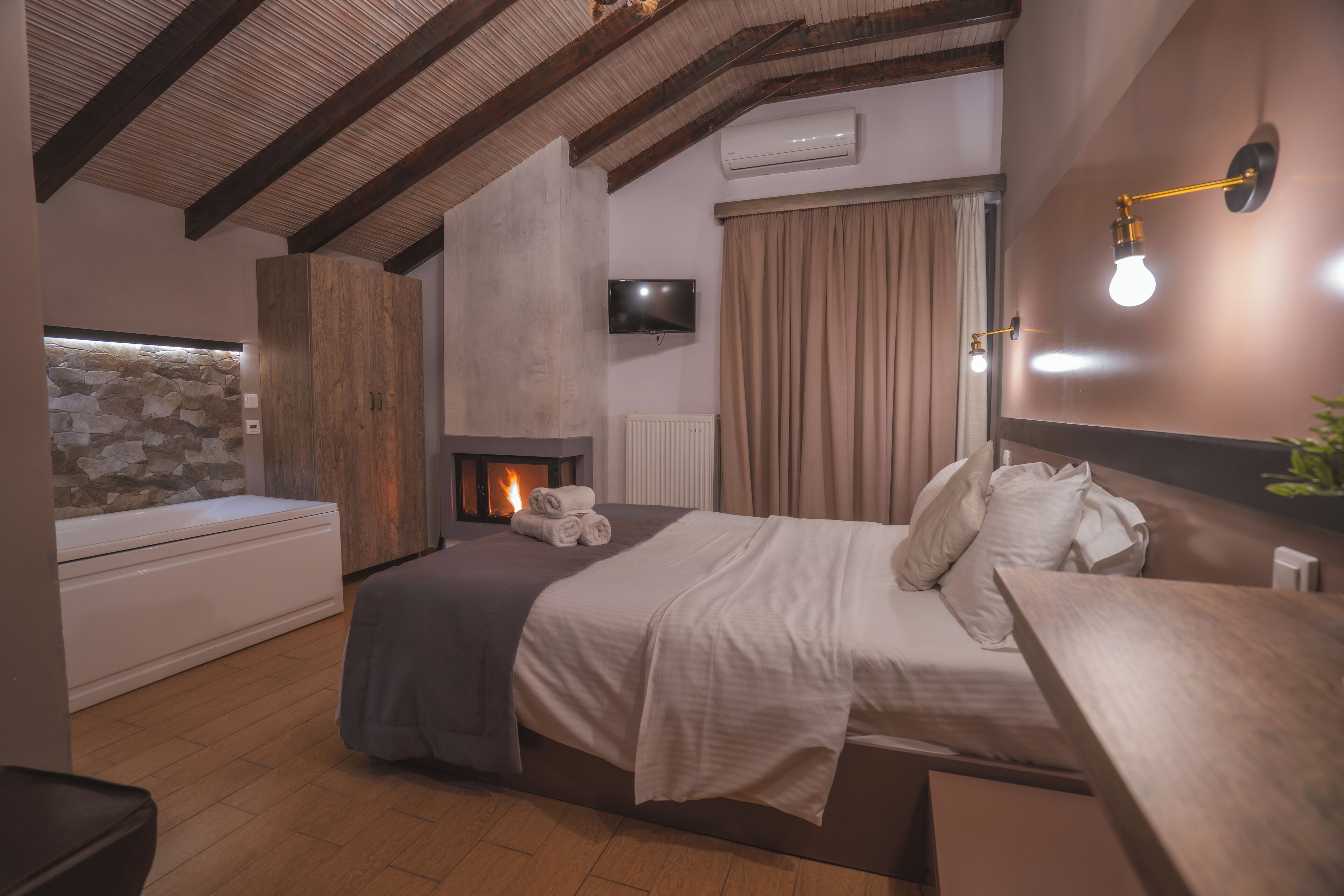 Habitación doble Deluxe | Insonorización, cunas gratuitas, wifi gratis y ropa de cama 