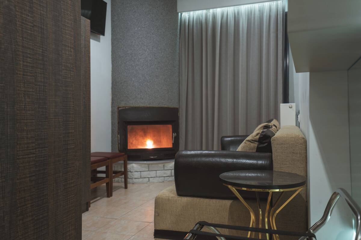 Chambre Standard, cheminée | Chambres insonorisées, lits bébé (gratuits), Wi-Fi gratuit