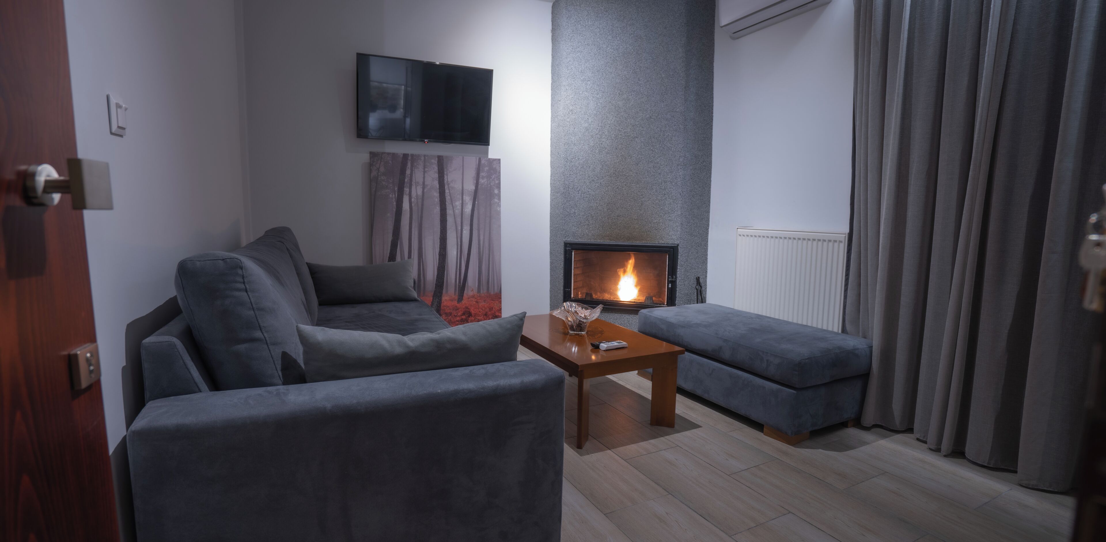 Deluxe Suite | Living area