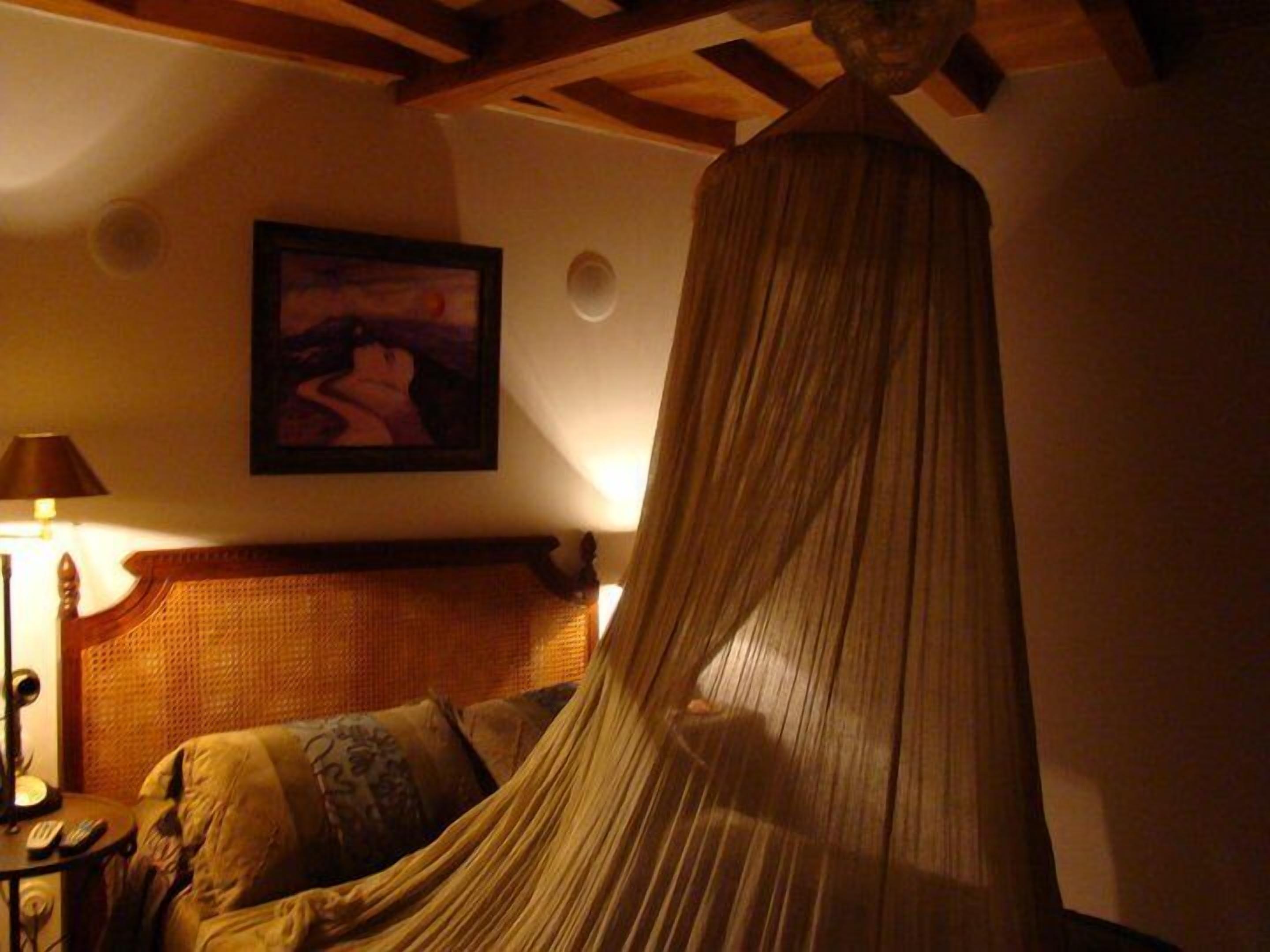 Double Room | Free WiFi, bed sheets