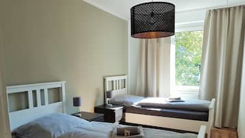 2 bedrooms, desk, iron/ironing board, free WiFi