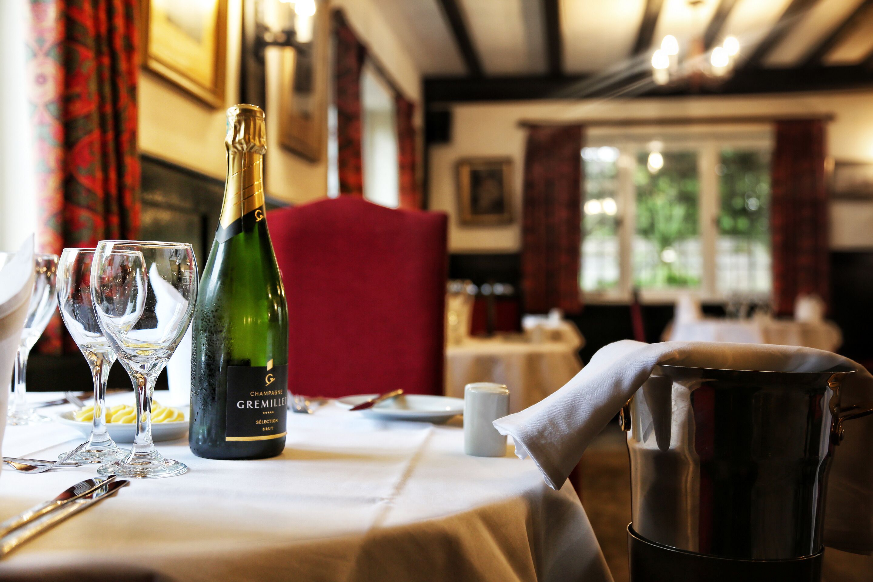 lunch and dinner served, british cuisine