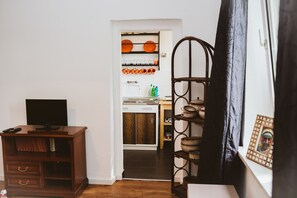 Departamento, 2 habitaciones (incl. Cleaning Fee 75€) | Cocina privada | Refrigerador, parrilla de estufa, cafetera y tetera y tetera eléctrica
