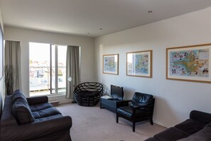 Superior Apartment, 3 Bedrooms, 2 Bathrooms | Living room - Downtown Reykjavík Apartments (Reykjavik)