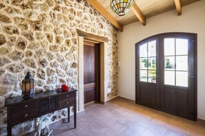 Hallway - G Rentals Call Vermell (Inca)