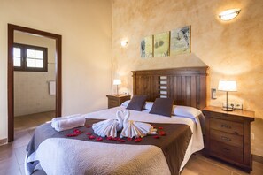 Villa, 3 Bedrooms, Private Pool | 3 bedrooms, in-room safe, iron/ironing board, free cots/infant beds - G Rentals Call Vermell (Inca)