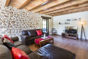 Villa, 3 Bedrooms, Private Pool | Living room | Flat-screen TV - G Rentals Call Vermell (Inca)