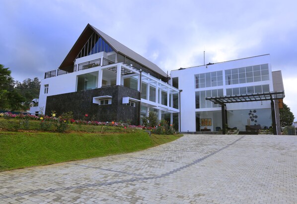 Fachada da propriedade