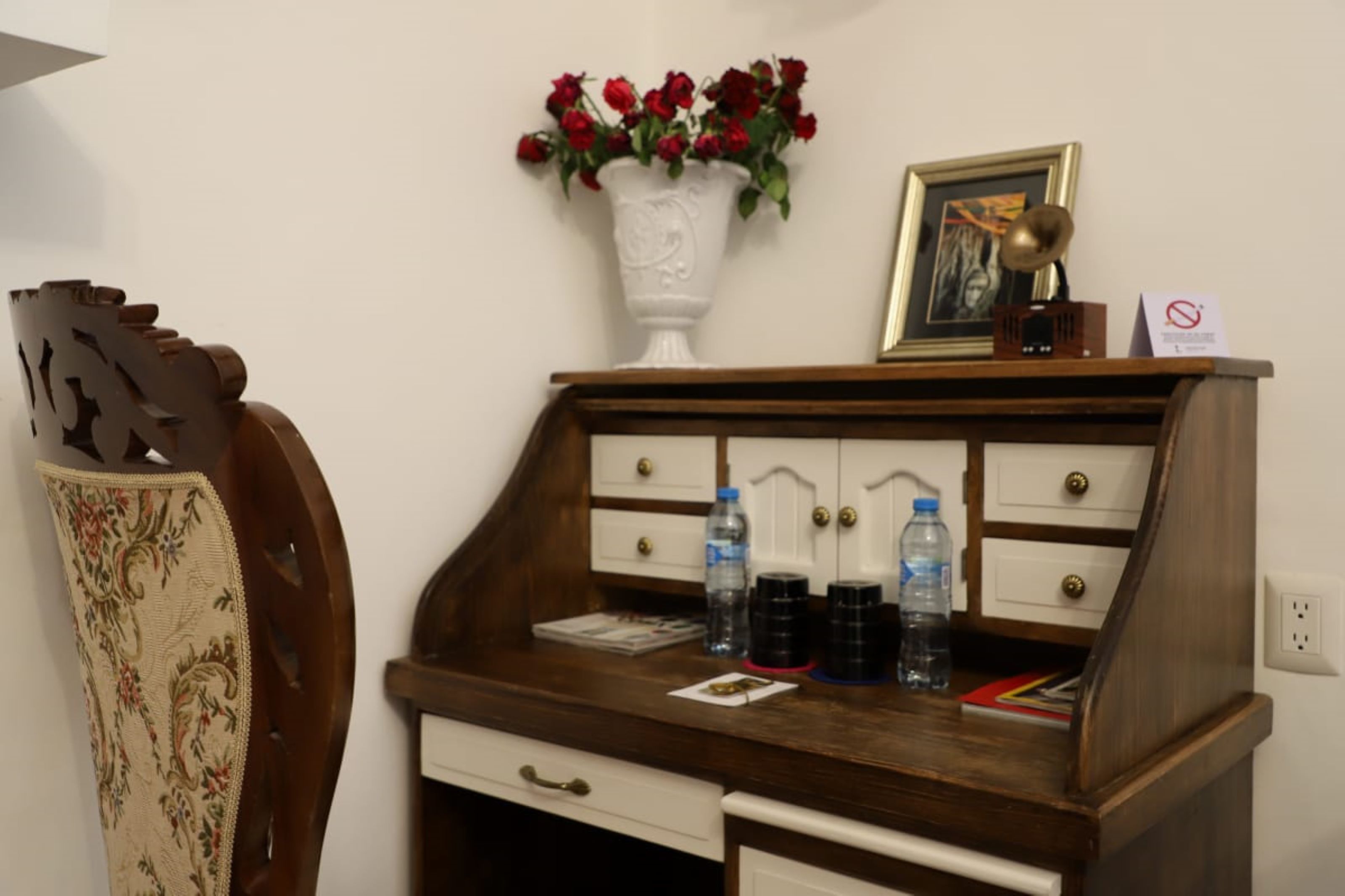 standard room | in-room safe, desk, free wifi