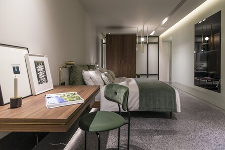 Perianth Hotel - Image 76