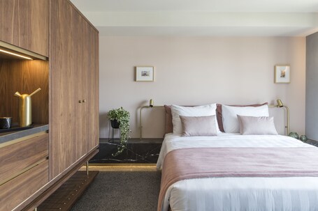 Perianth Hotel - Image 38