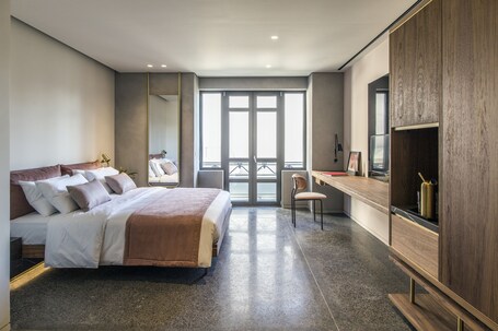 Perianth Hotel - Image 18