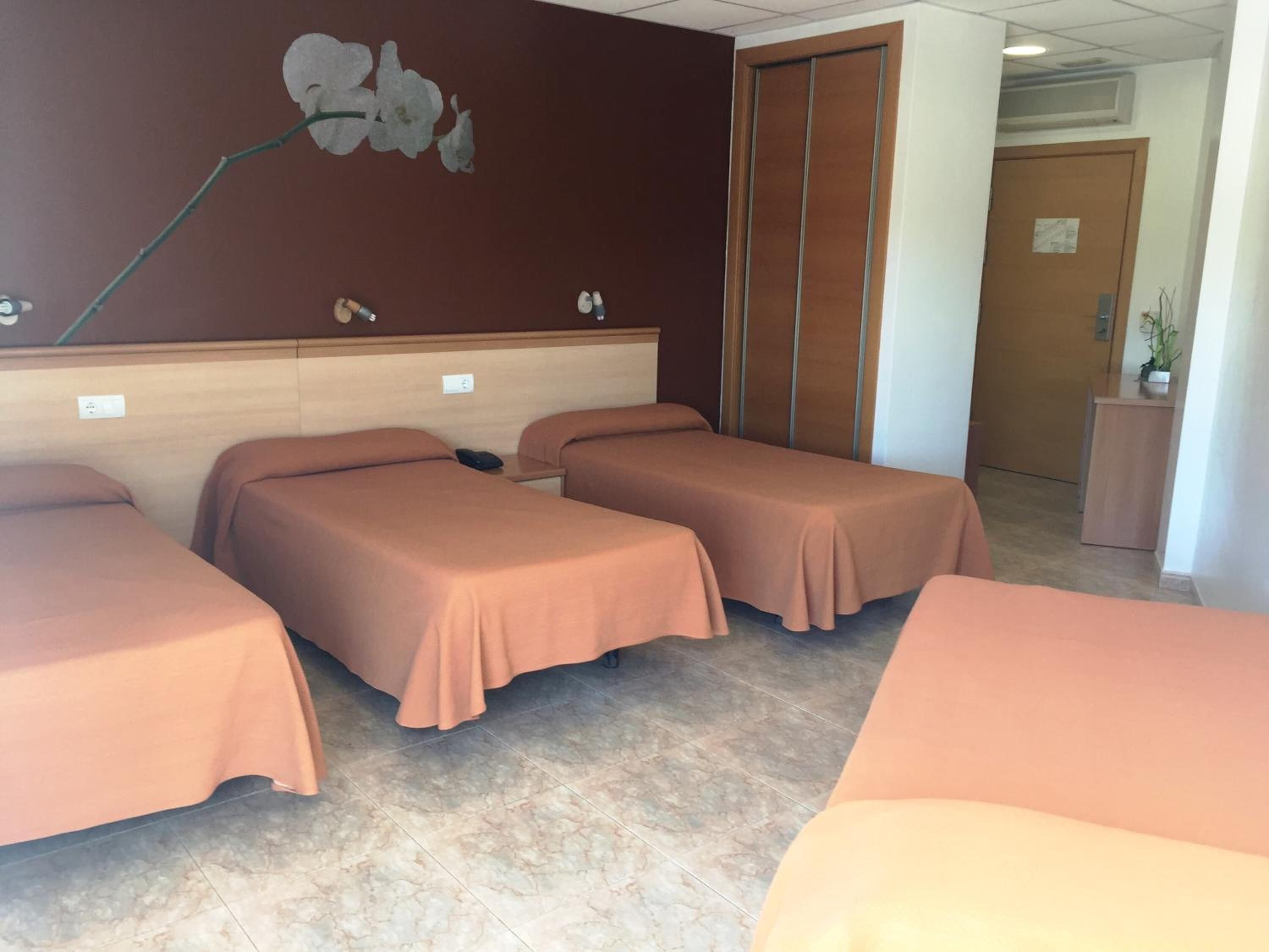 desk, blackout curtains, free wifi, bed sheets