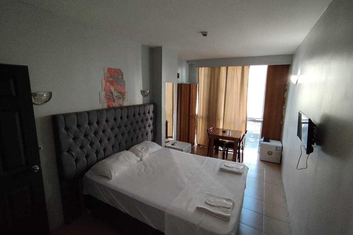 Double Room | Desk, free WiFi