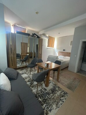 Comfort Suite | Escrivaninha, Wi-Fi de cortesia