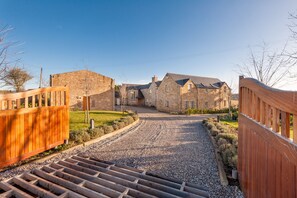 Fachada de la propiedad