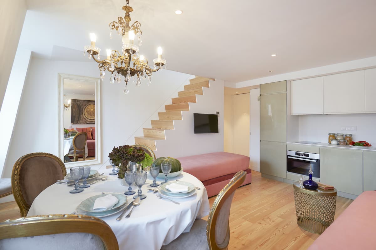 Duplex, 1 Bedroom | Premium bedding, in-room safe, blackout drapes, soundproofing