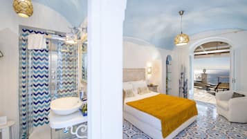 Chambre Double Supérieure | Literie de qualité supérieure, minibar, coffres-forts dans les chambres