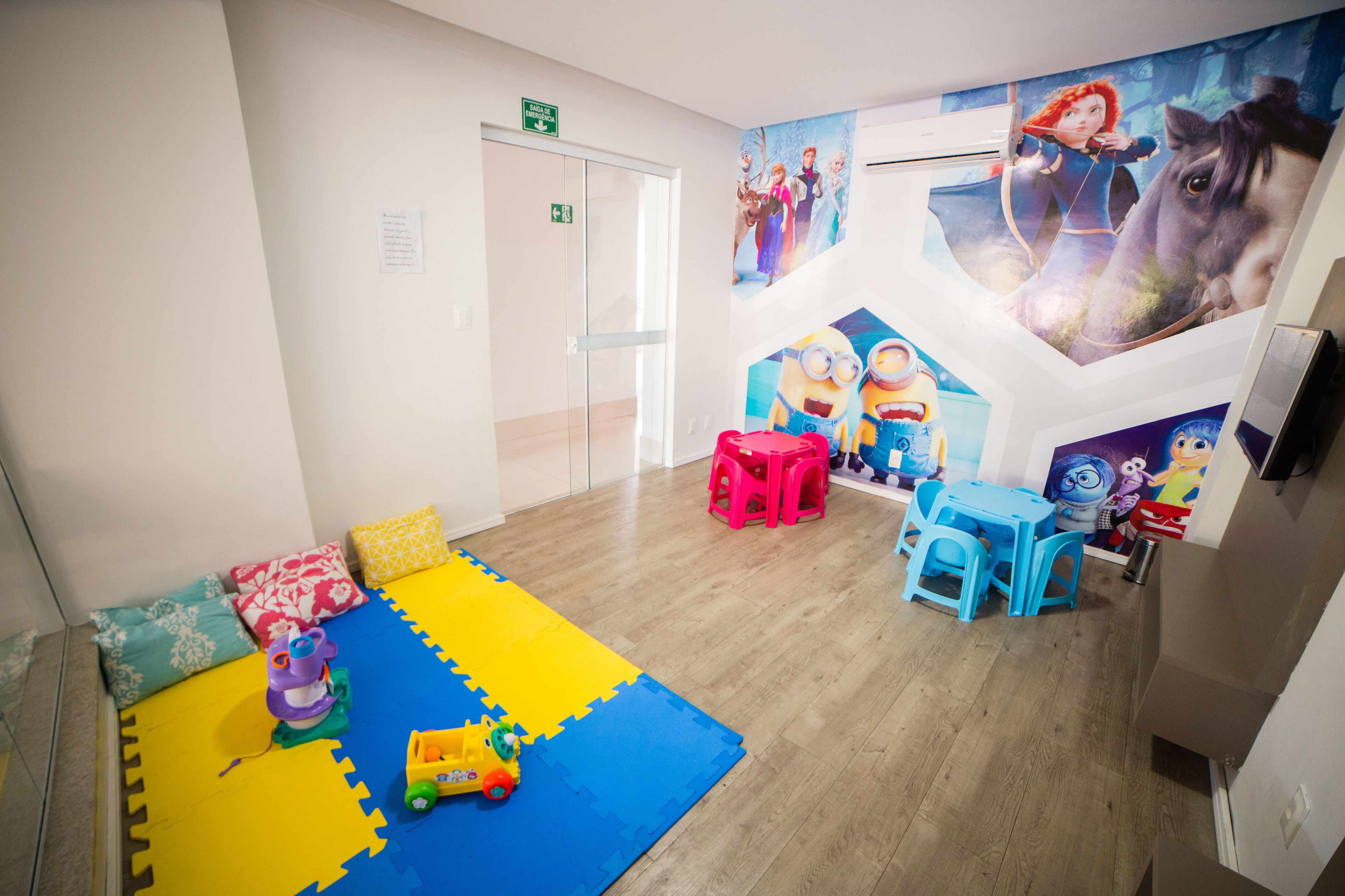 Área de juegos infantiles bajo techo