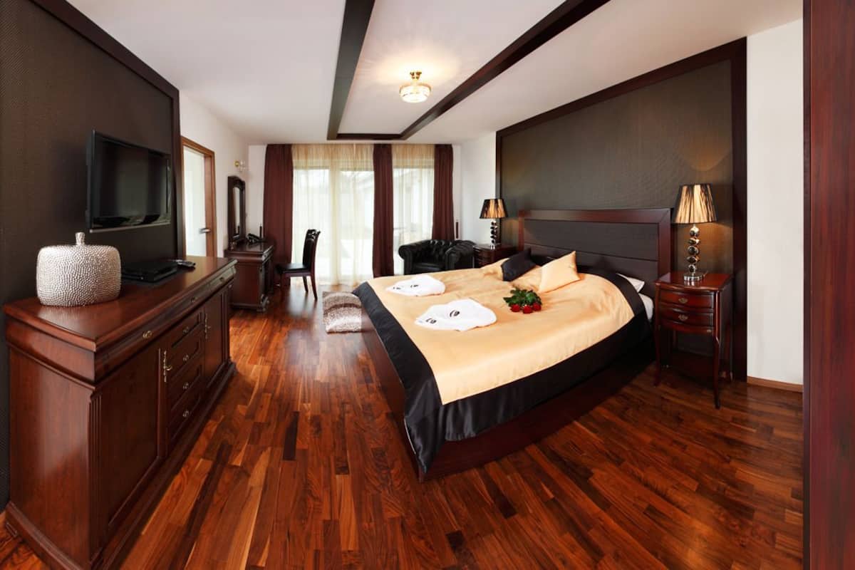 Deluxe Double Room, Pool Access, Pool View | Premium bedding, minibar, in-room safe, desk