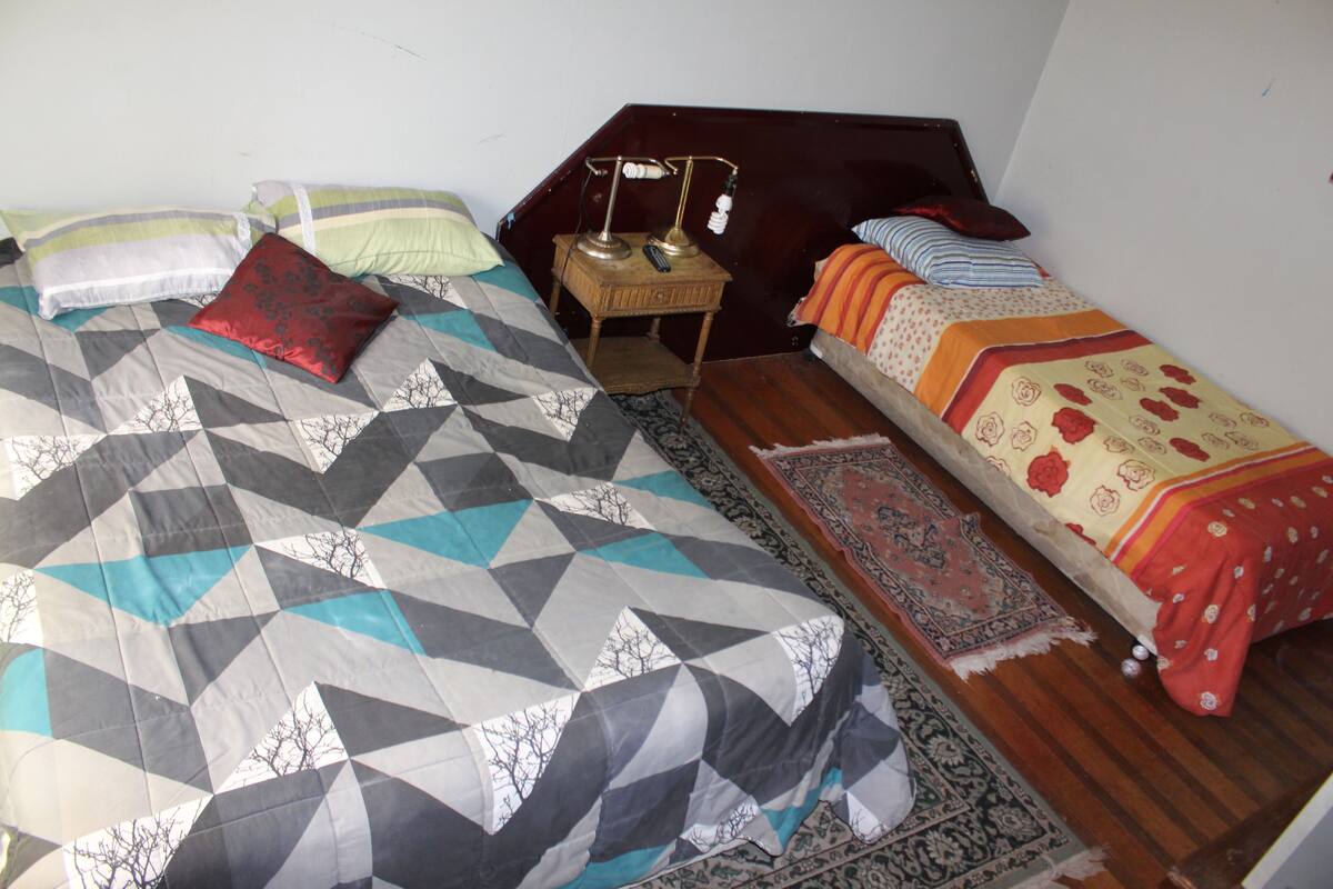 Desk, iron/ironing board, rollaway beds, free WiFi