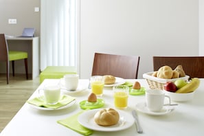 In-room dining - Hotel Good Rooms Bad Ischl (Bad Ischl)