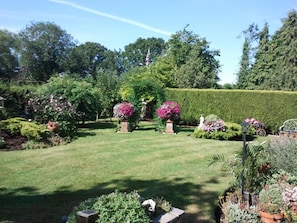Traditional Cottage, 2 Double Beds | Garden view