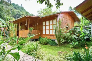 Bungalow familiar (6 pax) | Wifi gratis y ropa de cama