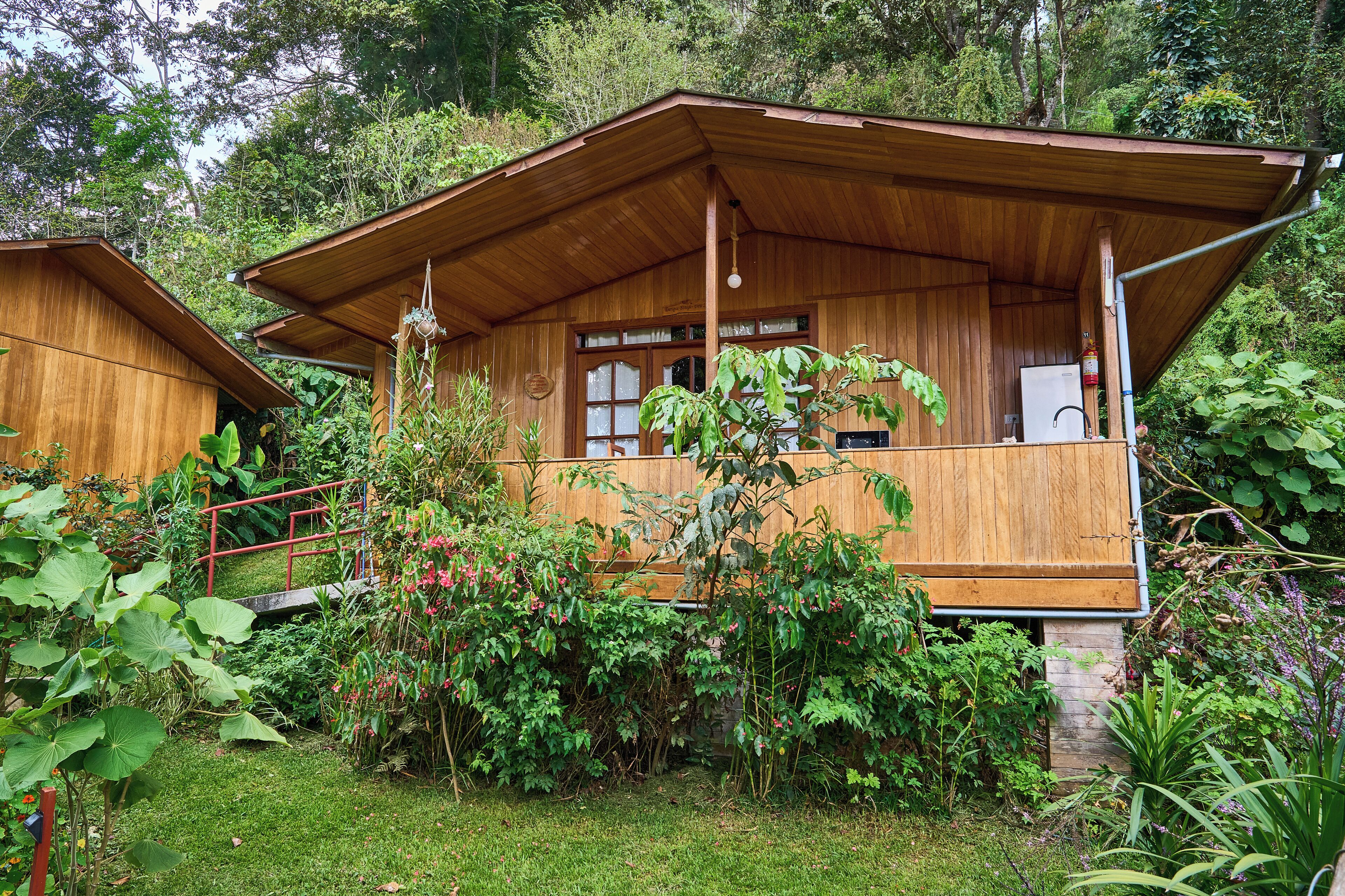 family bungalow (4 pax) | free wifi, bed sheets