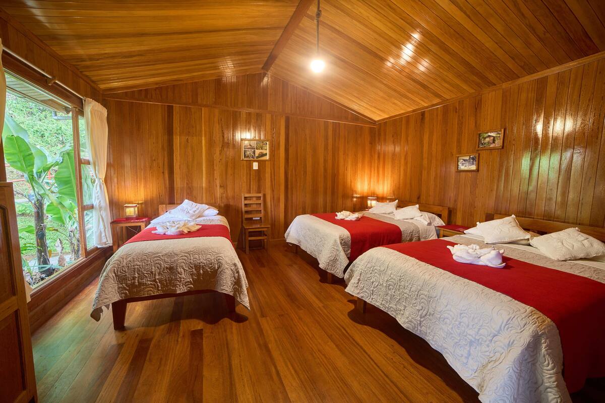 family bungalow (6 pax) | free wifi, bed sheets