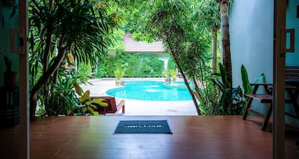 Baan Klang Aow Beach Resort
