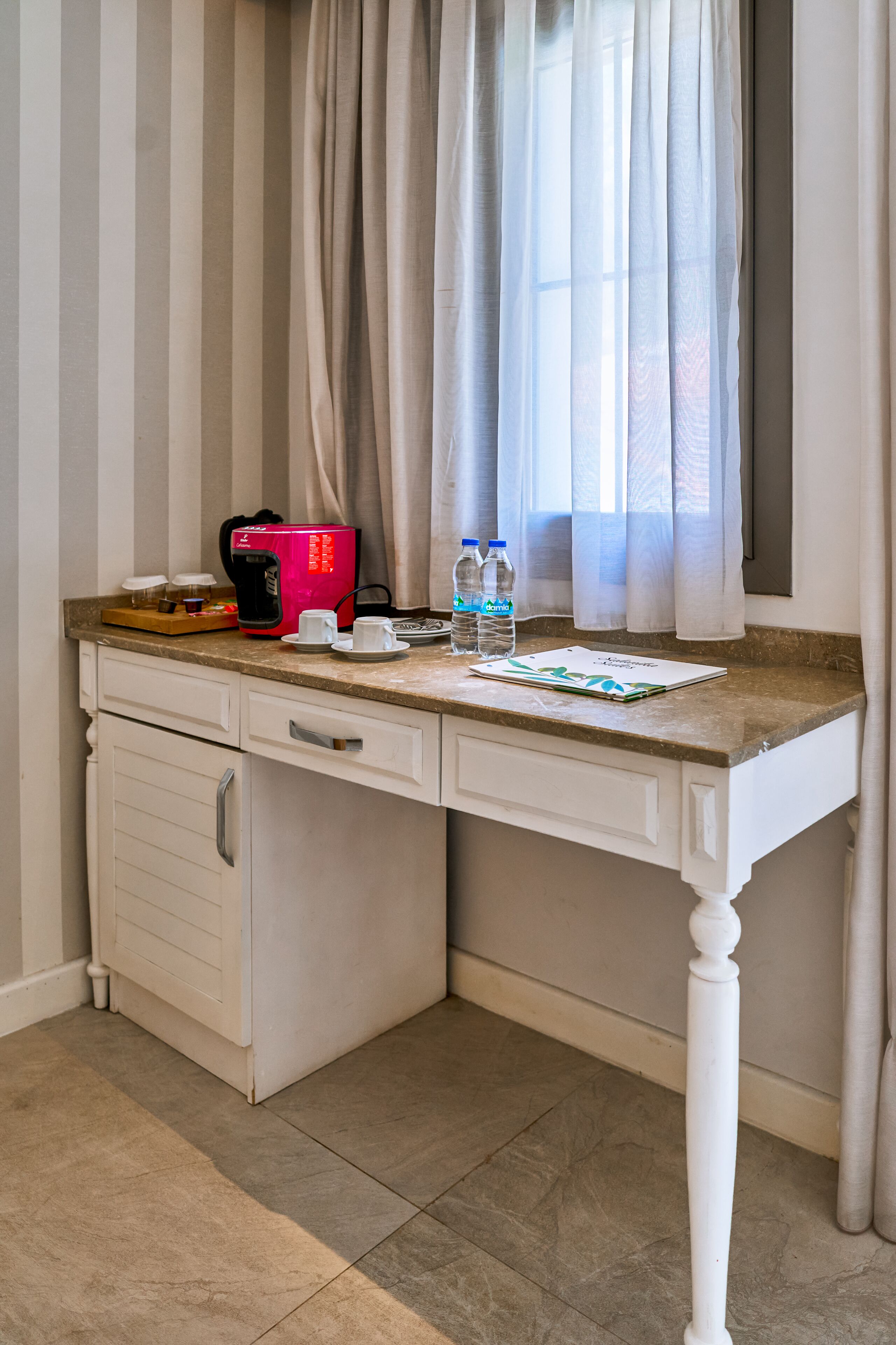 deluxe suite | 1 bedroom, minibar, in-room safe, desk