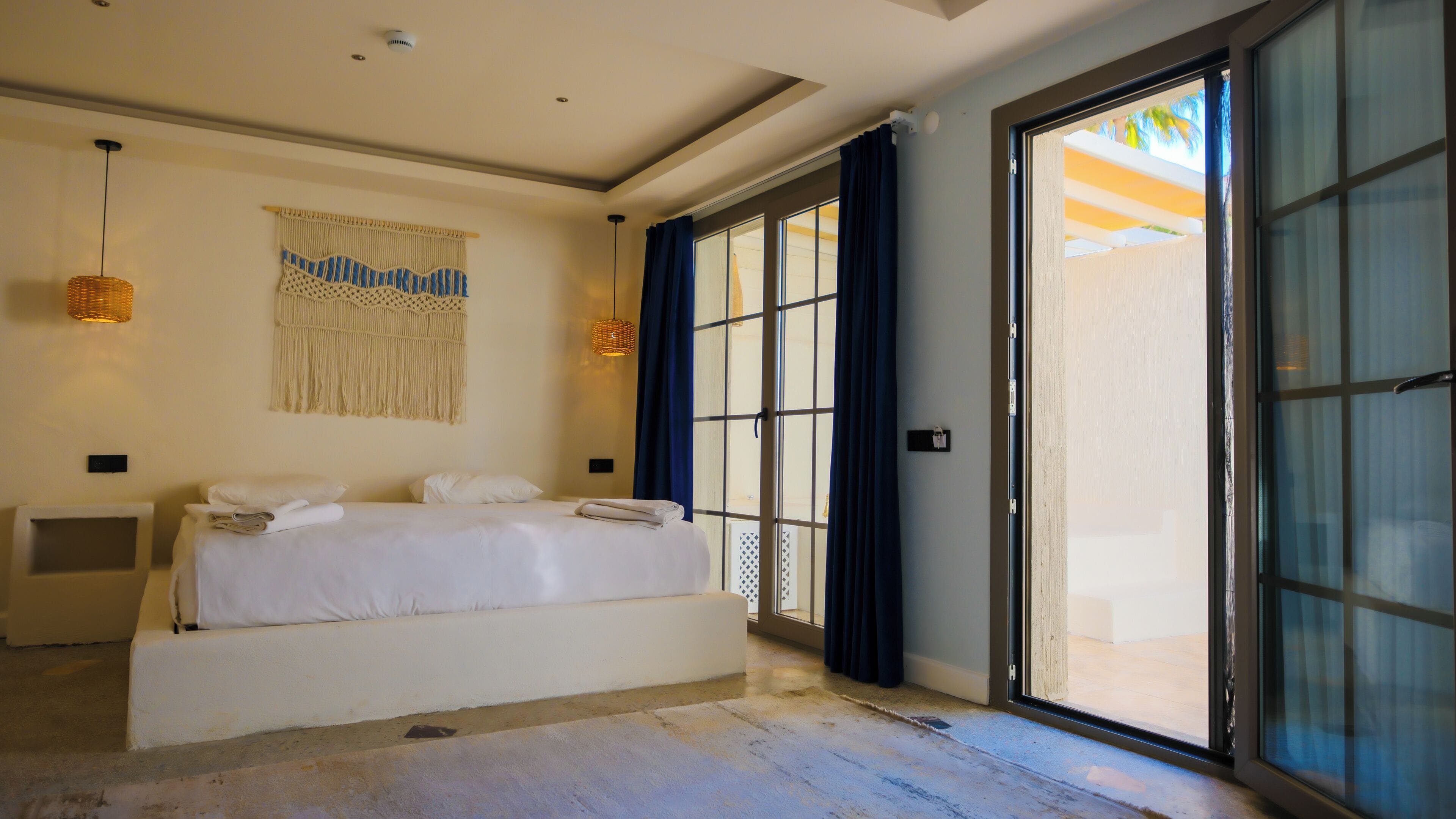 Minibar, in-room safe, desk, blackout curtains