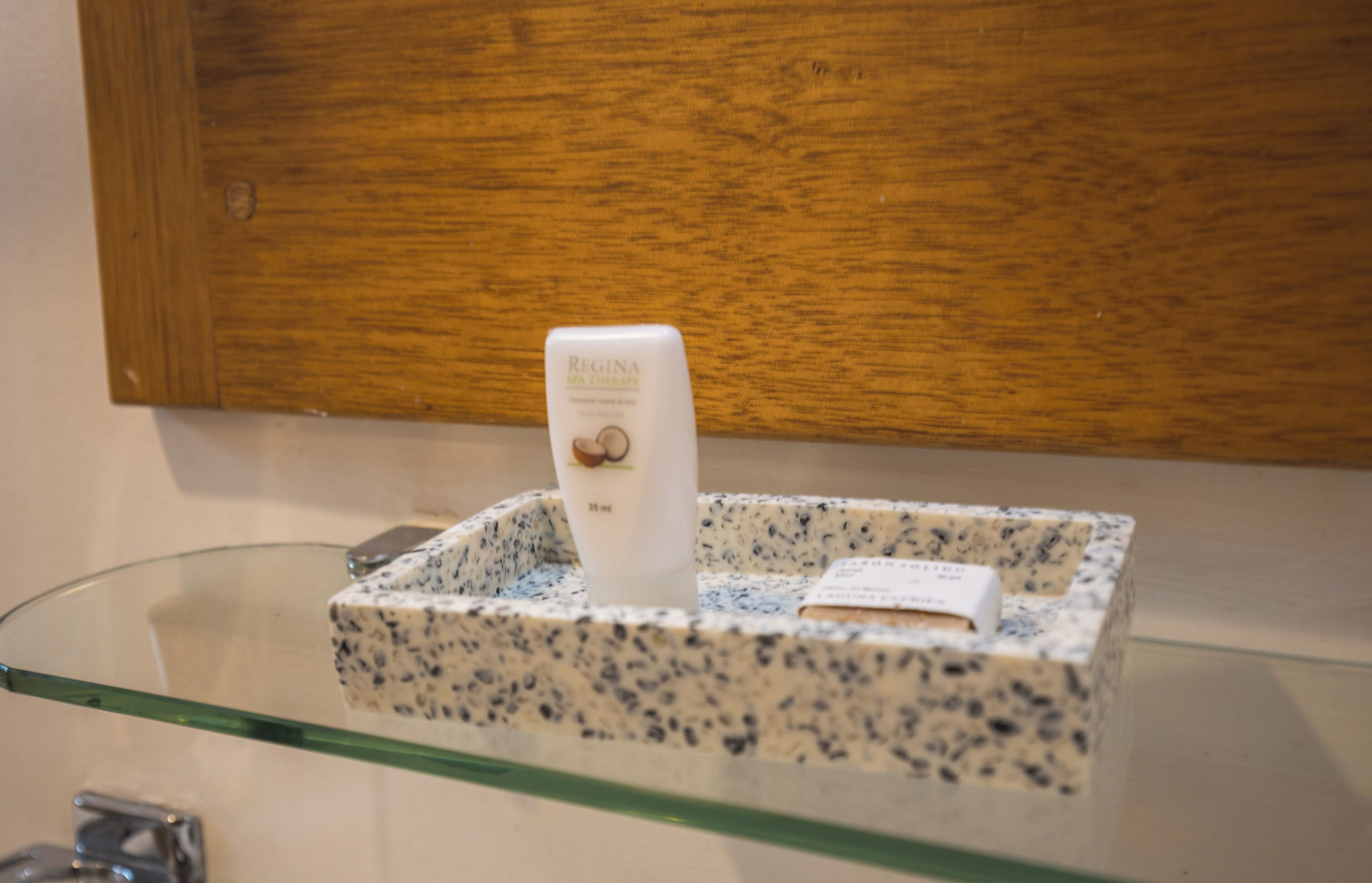 superior apartment, courtyard view | bathroom | shower, free toiletries, heated floors, towels