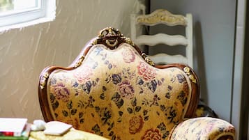 Shared fridge, microwave